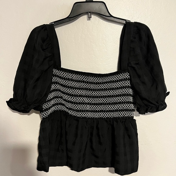 Dizzy Lizzy Tops - Dizzy Lizzy Smocked Top Size L